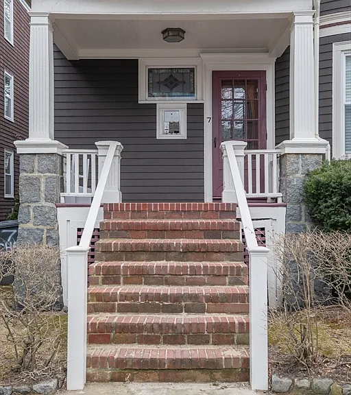 7 Chase St #3 — Photo 3