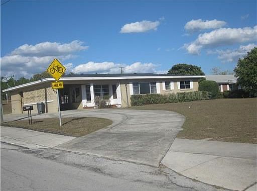 1st image of 905 Lakeshore Blvd