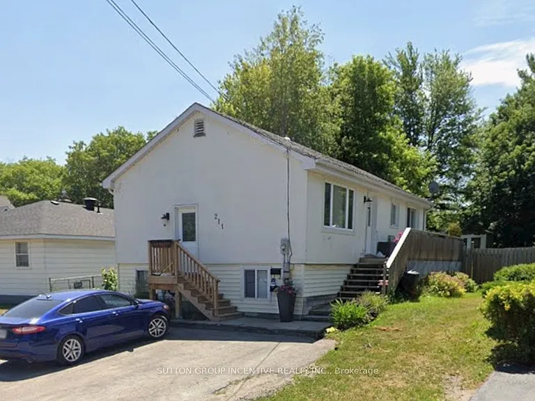 211 Cliff Rd #LOWER — Photo 1
