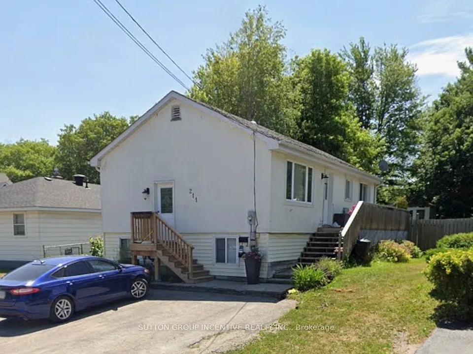 211 Cliff Rd #LOWER