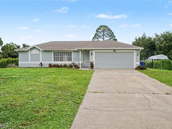 514 Palmetto Ave, Lehigh Acres, FL 33972