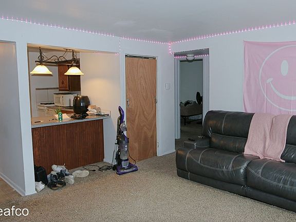 2nd image of 296 E 17th Ave #2B
