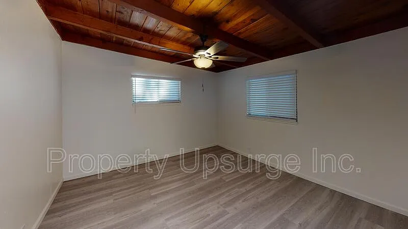 3 bed, 1.0 bath, 993 sqft, $1,695 — Photo 2