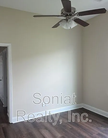 1905 Montegut St — Photo 3