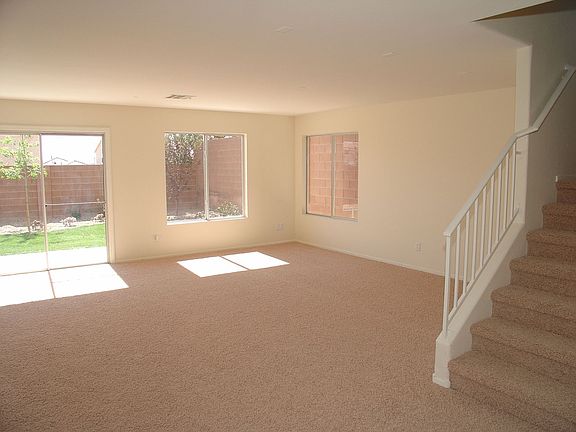 New upgraded carpet throughout