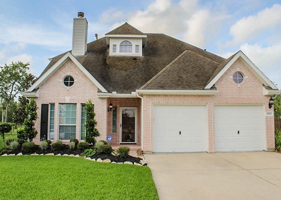 1st image of 1403 Doral Ct