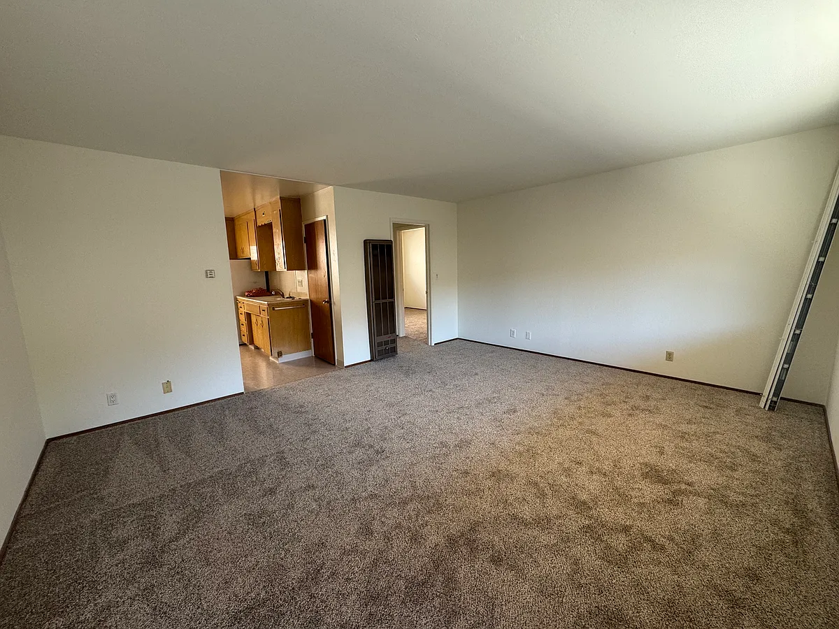 Building Photo - 2109 Santa Clara Ave #E