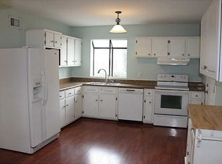 525 Fox Hill Rd, Hampton, VA 23669