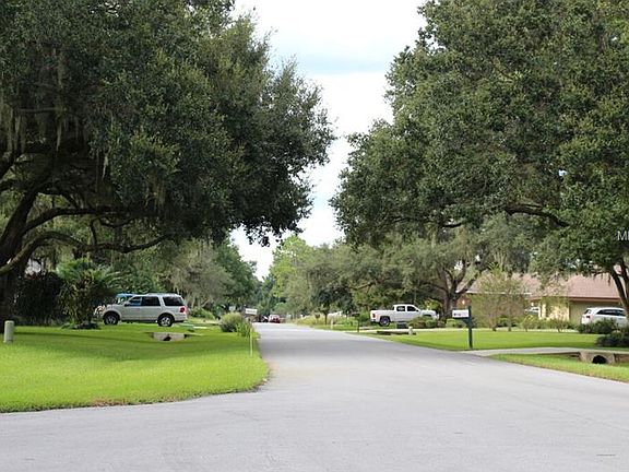 5th image of 4408 Burlington Dr