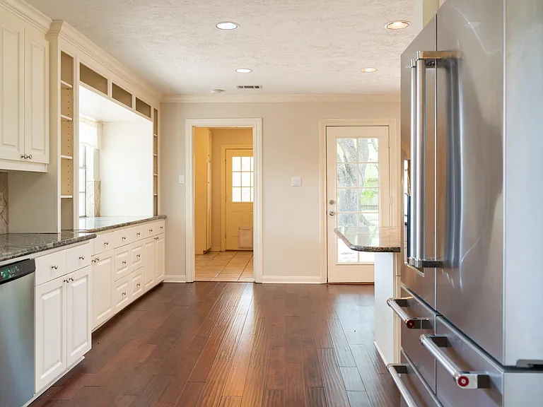 1704 Crystal Hills Dr — Photo 11
