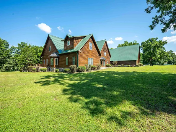 100 Plantation Ln, Batesville, AR 72501