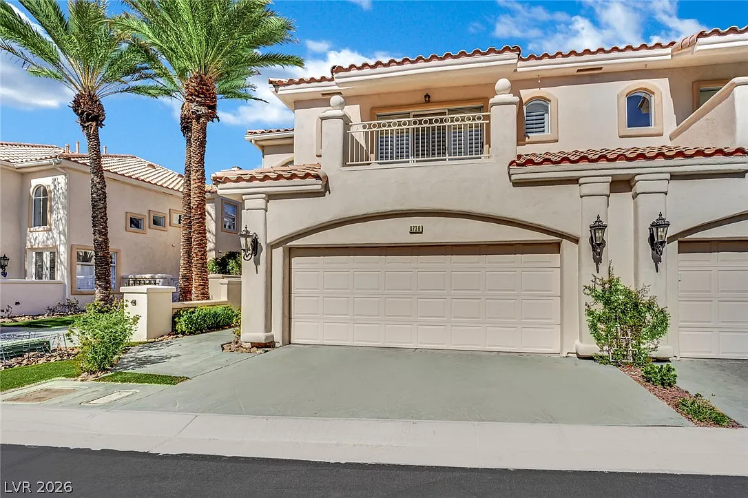 3 bed, 3.5 bath, 3757 sqft, $5,950 — Photo 1