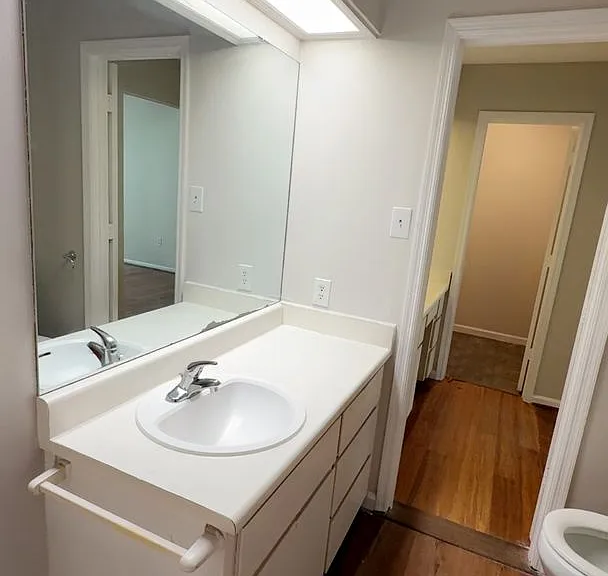 153 Holland Park Cir — Photo 19