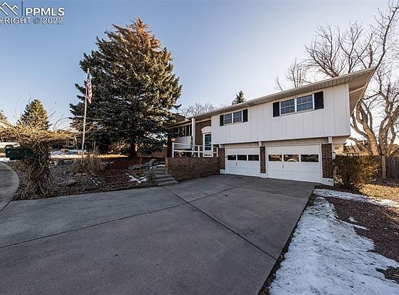 3rd image of 2107 Greenwich Cir E