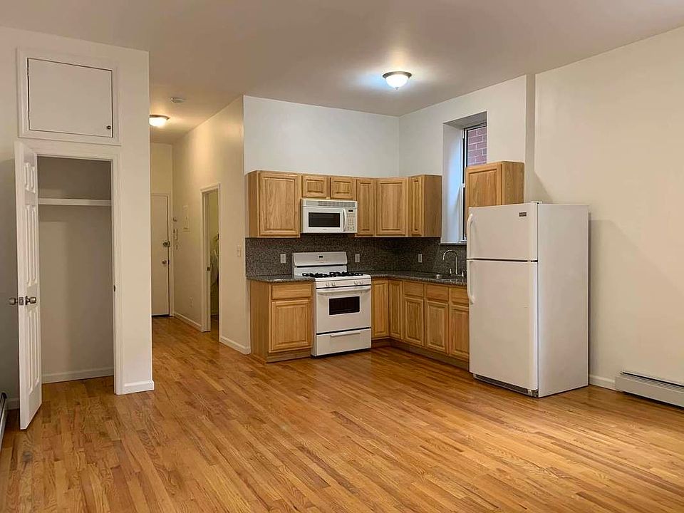 1st image of 502 Washington Ave #1R