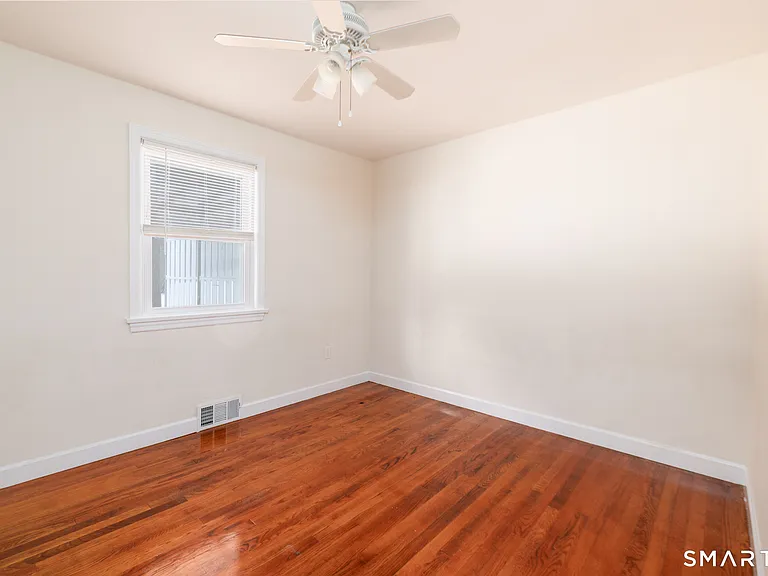 481 Bunker Hill Ave — Photo 7