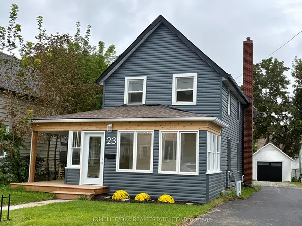 23 Strathcona St, Smiths Falls, ON K7A 1V8
