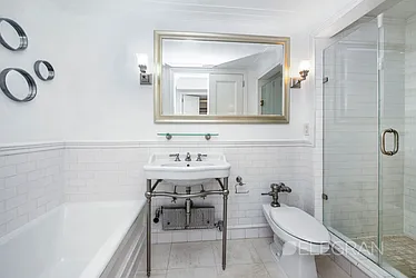 Rented by (Legacy) Elegran