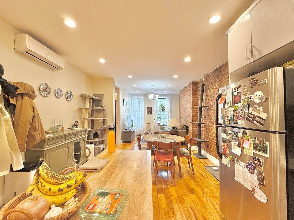 1st image of 426 Rogers Ave APT 2