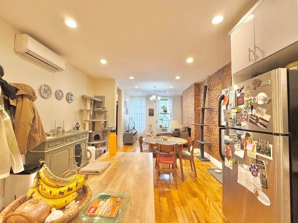 426 Rogers Ave APT 2