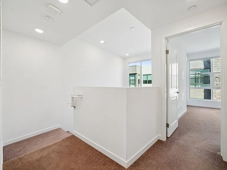 11048 Luminate Dr — Photo 17