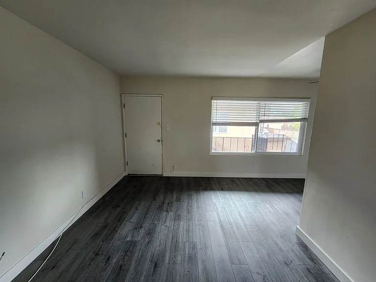 12691 Flower St — Photo 5