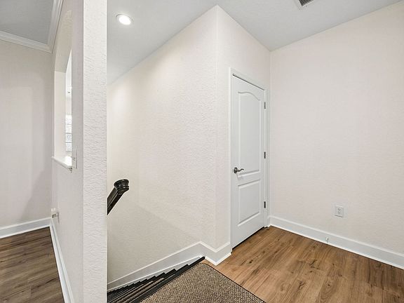 4th image of 96010 Stoney Dr #2405