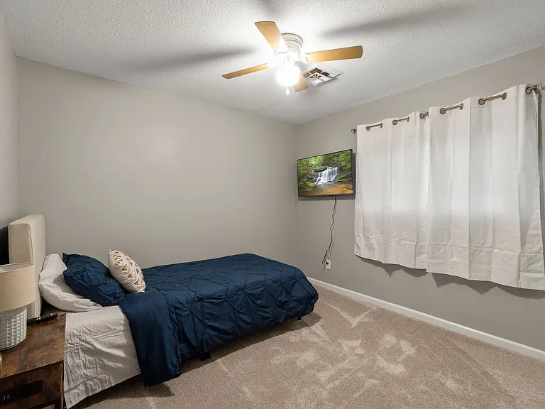 1207 Timbers Ln — Photo 17