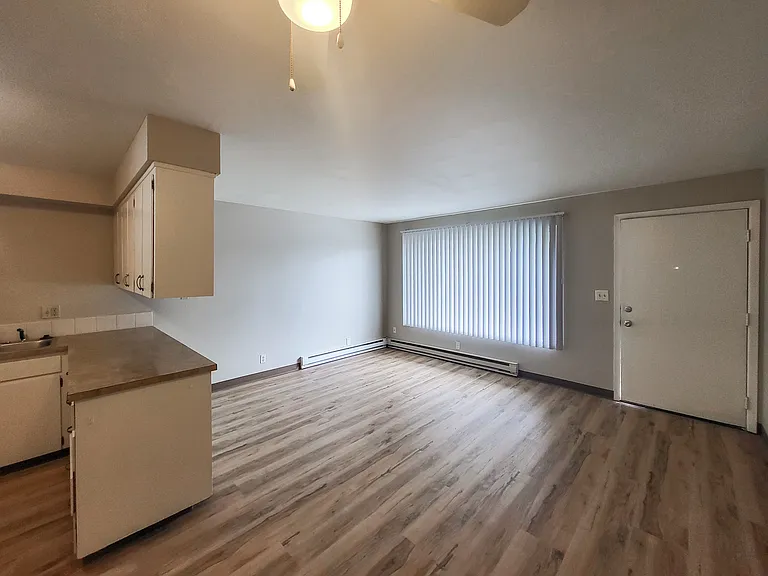 2855 Front St NE #2A — Photo 10