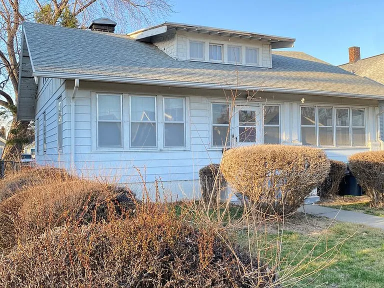 2436 Laurel Ave — Photo 37