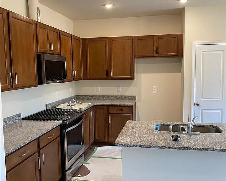 260 White Oak Ridge Dr — Photo 5