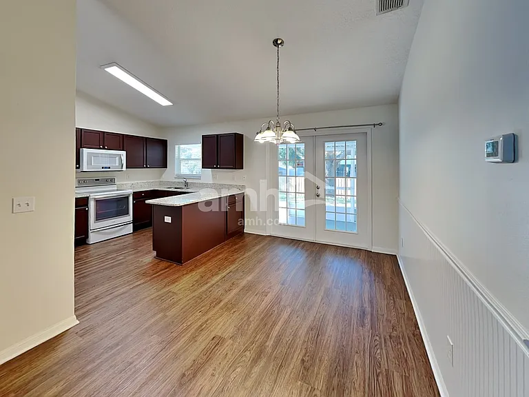 331 Valley Edge Dr — Photo 7