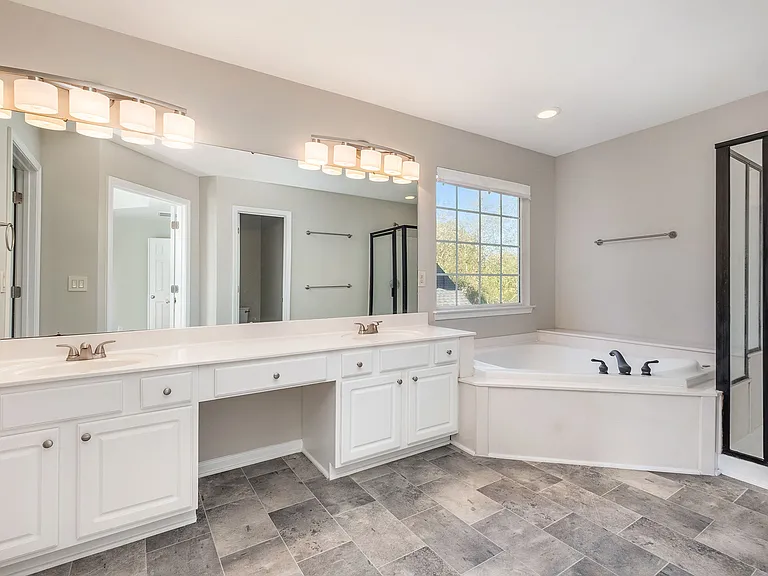 15820 Lavenham Rd — Photo 20