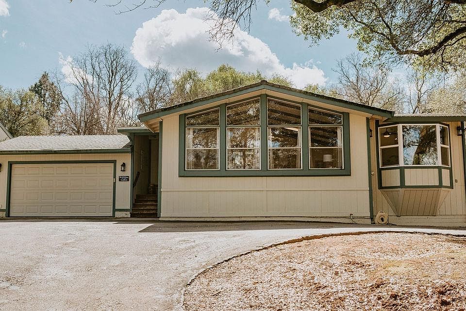 1st image of 22587 Sunset Ridge Dr