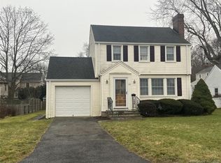 85 Northfield Rd, Fairfield, CT 06824