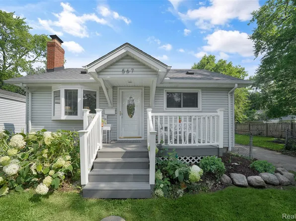 567 Roth Blvd, Clawson, MI 48017
