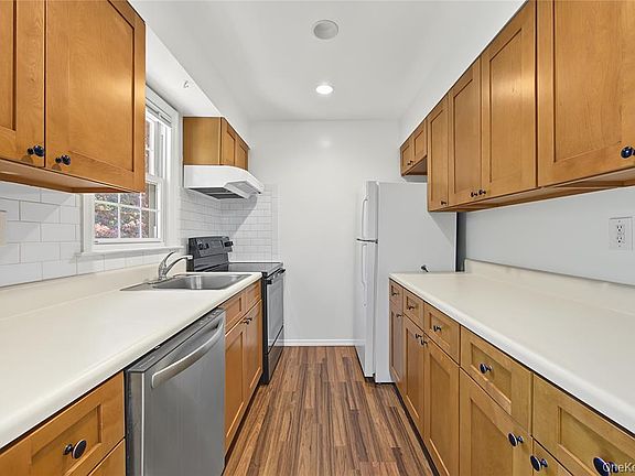 5th image of 14 Church St APT T
