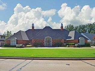 7601 Dorset Dr, Nichols Hills, OK 73116