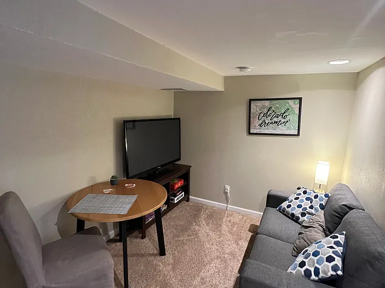 2246 Kendall St — Photo 5