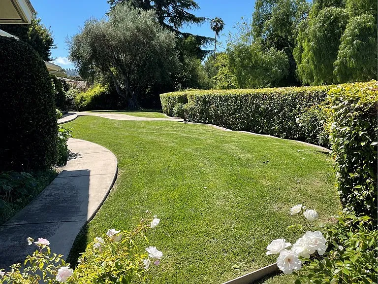 6 Singletree Ln — Photo 8