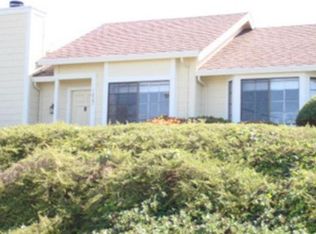 1007 Olympic Ln, Seaside, CA