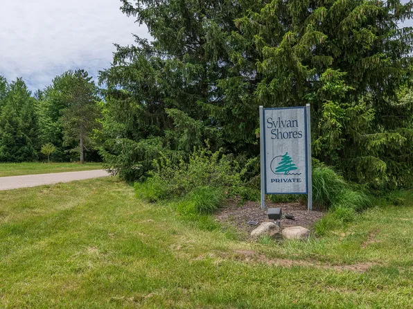 LOT 11 Creekwood Dr, South Haven, MI 49090