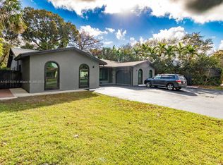 1918 SW 29th Ave, Fort Lauderdale, FL 33312