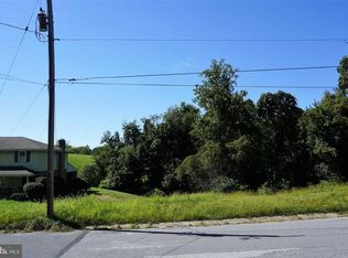 44 Circle Dr, York, PA 17402