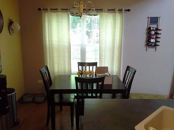4th image of 4163 Oak Tree Ln #4163