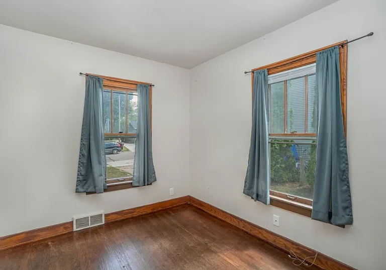 806 S Douglas St — Photo 12