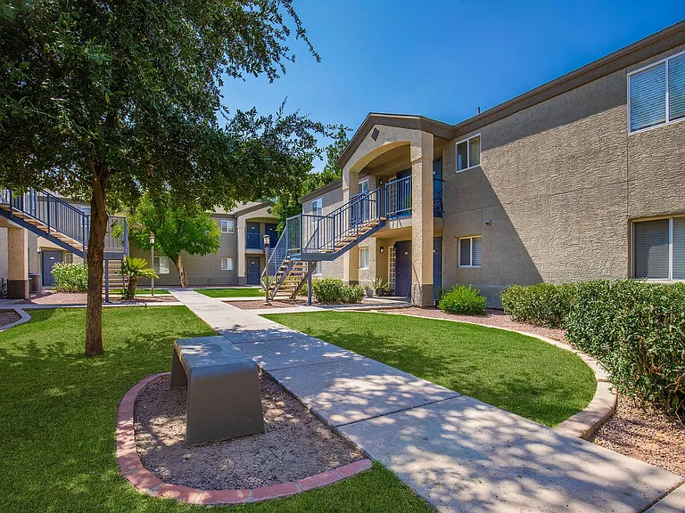 Palm Desert Apartments — Photo 22