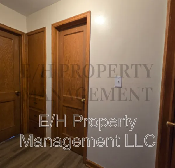 724 S Hunter St — Photo 5