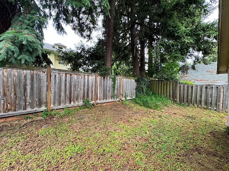 3025 NE 59th Ave — Photo 14