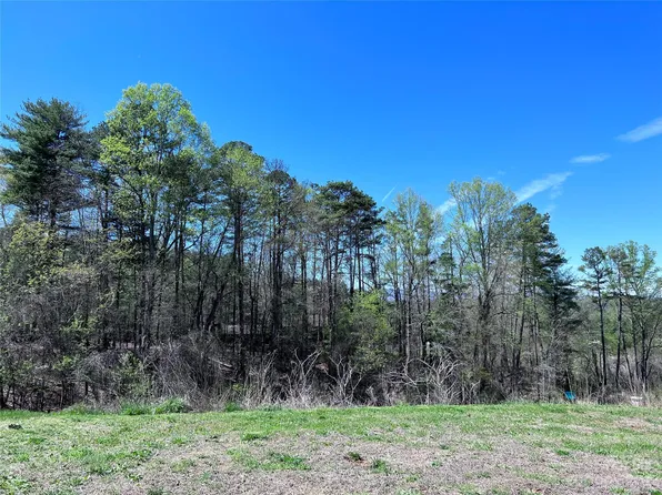 134 Old Macedonia Rd #3, Alexander, NC 28701